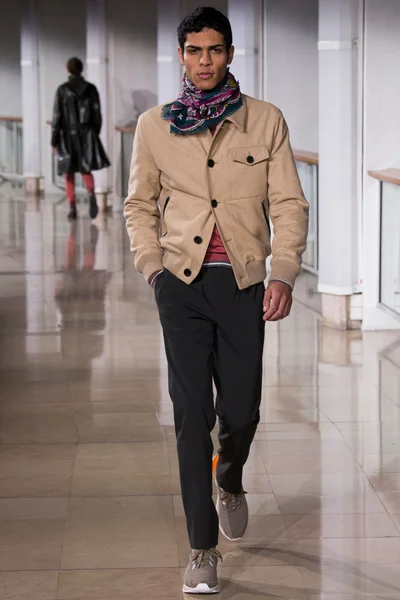Look 2